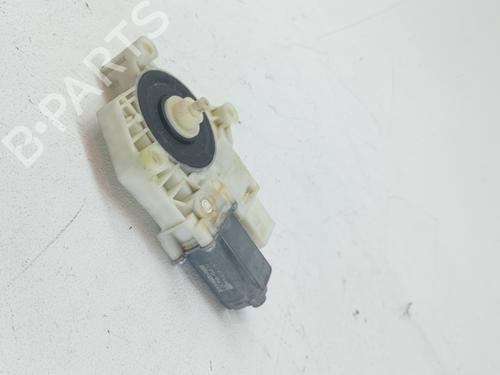 Right rear window motor PEUGEOT 308 II (LB_, LP_, LW_, LH_, L3_) 1.2 THP 130 | BP24736190E22 
