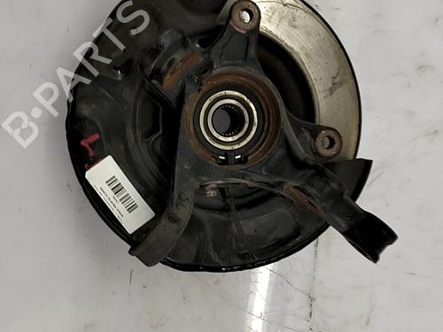 Used Right front steering knuckle TOYOTA YARIS (_P13_) 1.5 (NSP131_) (112 hp) 31153608