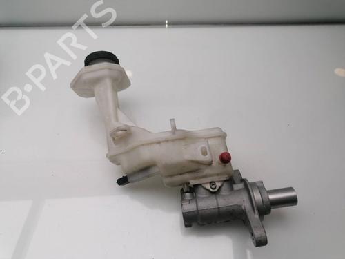 Used Brake master cylinder RENAULT KADJAR (HA_, HL_) 1.2 TCe 130 (HLMR) (130 hp) 23652320