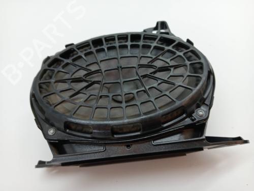 Used Speaker RENAULT MEGANE IV Hatchback (B9A/M/N_) 1.3 TCe 160 (B9NC) (159 hp) 23350533