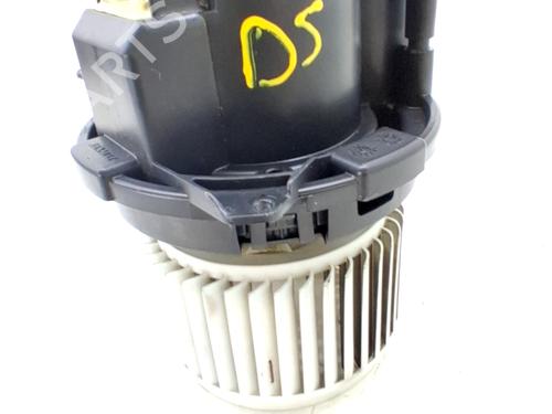 Used Heater blower motor RENAULT CAPTUR II (HF_) E-TECH 160 (158 hp) 31701068