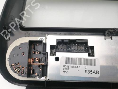 Used Climate control CHRYSLER VOYAGER / GRAND VOYAGER III (GS_, NS_) 2.5 TD (116 hp) 23940536