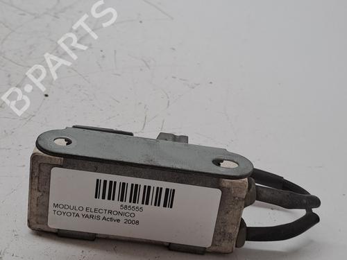 Used Electronic module TOYOTA YARIS (_P13_) 1.0 (KSP130_, KSP130) (69 hp) 23375589