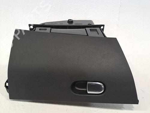 Used Glove box FIAT BRAVO II (198_) 1.9 D Multijet (198AXB1A) (120 hp) 24109105