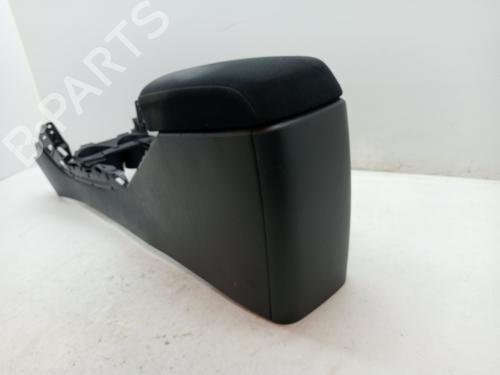 Armrest / Center console TOYOTA RAV 4 III (_A3_) 2.2 D 4WD (ALA30_, ALA30R) | BP23355633I20 