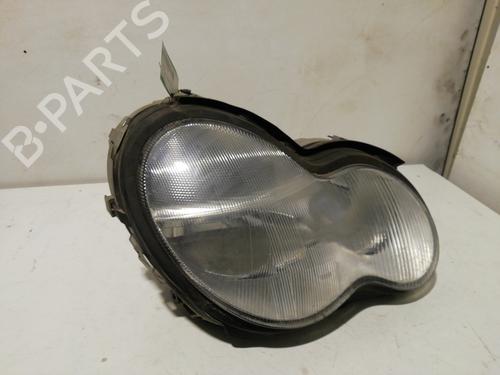 Used Right headlight MERCEDES-BENZ C-CLASS (W202) C 180 (202.018) (122 hp) 25457856