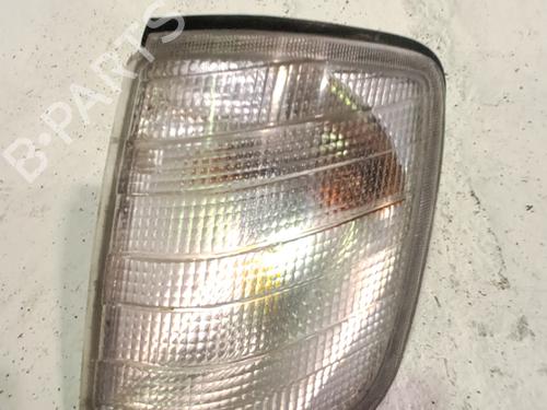 Venstre sideblink MERCEDES-BENZ 124 Saloon (W124) 220 E (124.022) (150 hp) 32289225