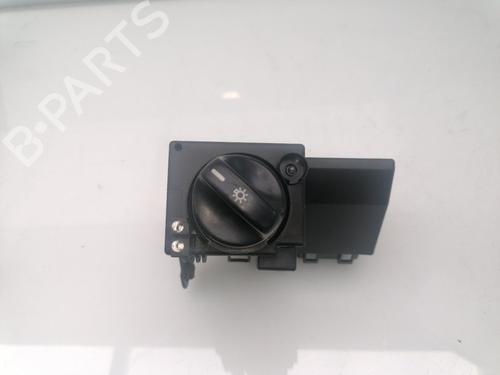 Used Headlight switch MERCEDES-BENZ E-CLASS (W210) E 320 CDI (210.026) (197 hp) 25999563