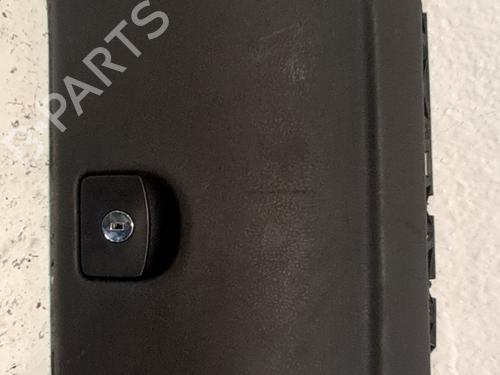 Handskerum Handskerum PEUGEOT 407 (6D_) 3.0 (6DXFVJ) (211 hp) 33767358 33767358