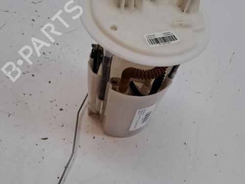 Used Fuel pump RENAULT MEGANE II Saloon (LM0/1_) 1.5 dCi (LM0F, LM0T, LM2B) (82 hp) 28037227