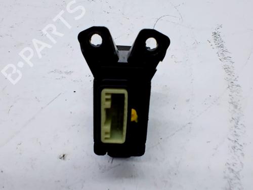 Warning switch HYUNDAI i20 III (BC3, BI3) 1.0 T-GDI | BP40549213I22 - Image 3