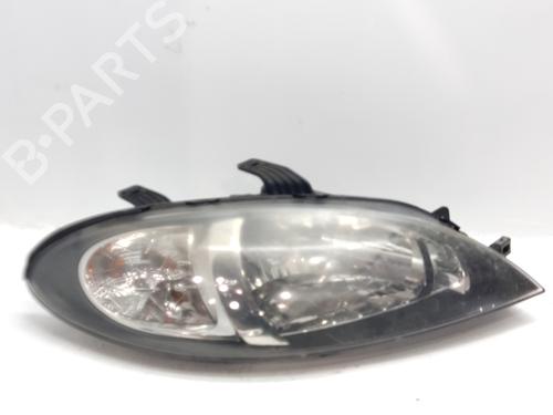 Used Right headlight CHEVROLET LACETTI (J200) 2.0 D (121 hp) 32105651