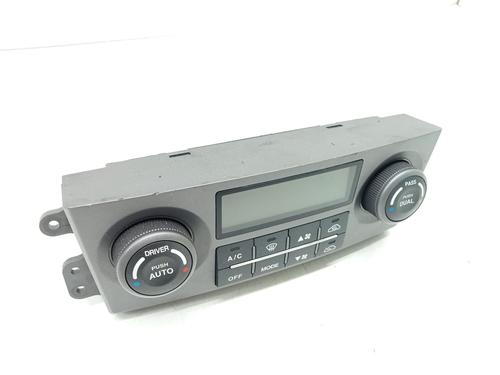 Used Climate control KIA SORENTO I (JC) 2.5 CRDi (170 hp) 29228315