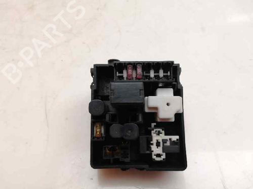 Fuse box TOYOTA RAV 4 II (_A2_) 2.0 D 4WD (CLA20_, CLA21_, CLA20R, CLA21R) | BP23650042E1 