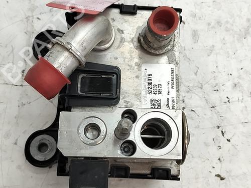 Used Heater matrix Heater matrix FIAT 500e (332_) Elektro 3+1 (FA1) (118 hp) 39556271 39556271