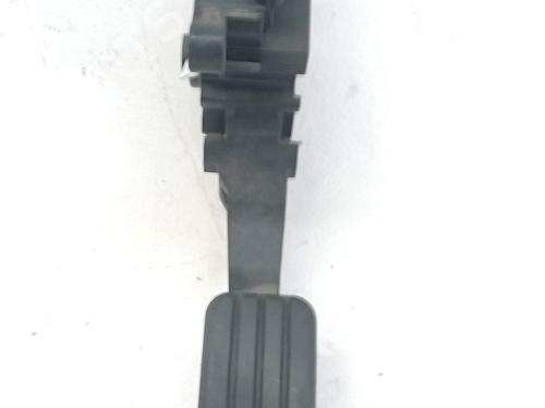 pedal-renault-megane-iii-hatchback-bz01_-b3_-2008-35807516 main image