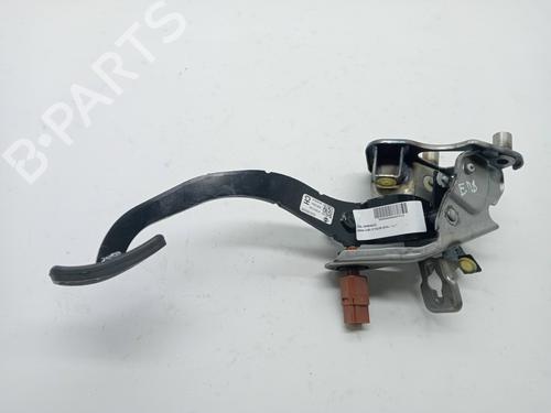 Used Clutch pedal NISSAN JUKE (F15) 1.6 (113 hp) 23353107