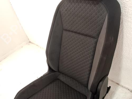 Used Right front seat VW TIGUAN (5N_) 2.0 TDI 4motion (150 hp) 31874764