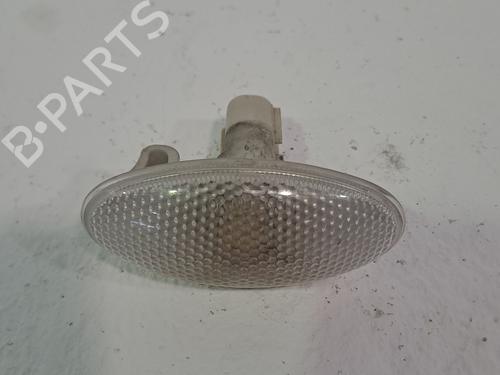 Used Left side indicator SUZUKI GRAND VITARA II (JT, TE, TD) 1.9 DDiS All-wheel Drive (JT419, TD44, JB419WD, JB419XD,... (129 hp) 26192723