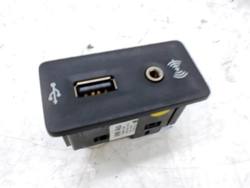 other-vw-golf-vii-5g1-bq1-be1-be2-2012-2013-2014-2015-2016-2017-2018-2019-2020-2021-33772013 main image