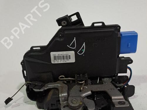 Vergrendeling rechts voor VW TOUAREG (7LA, 7L6, 7L7) 2.5 R5 TDI (174 hp) 23935048