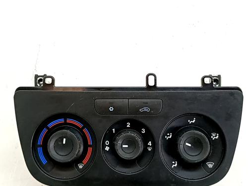 AC-Styringsenhed/Manøvreenhed FIAT DOBLO Cargo (263_) 1.3 D Multijet (263WXU1A, 263ZXU1A, 263WYB1A, 263ZYB1A) (95 hp) 31262259