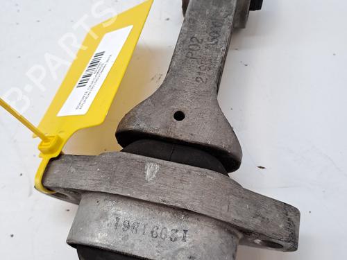 Used Gearbox mount HYUNDAI i30 (GD) 1.4 CRDi (90 hp) 23362199