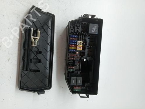 Used Fuse box SEAT ARONA (KJ7, KJP) 1.0 TSI (115 hp) 23368795