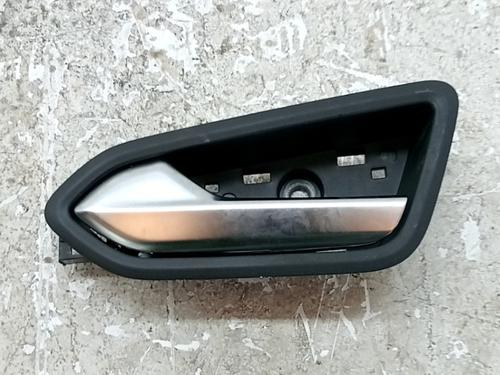 Used Front left interior door handle Front left interior door handle 37590576 37590576