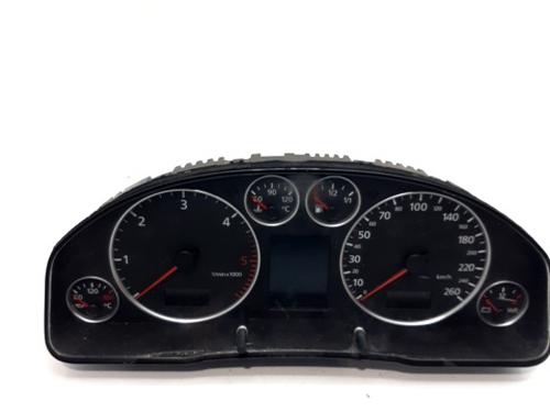 Used Instrument cluster AUDI A6 C5 Avant (4B5, 4B6) 2.5 TDI quattro (180 hp) 31011588