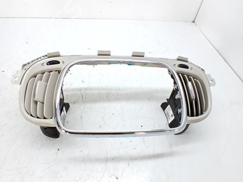 Used Air vent FIAT 500 (312_) 1.2 (312AXA1A) (69 hp) 30623205