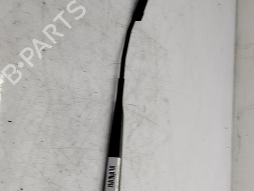front-windshield-wiper-arm-renault-clio-iii-br01-cr01-2005-2006-2007-2008-2009-2010-2011-2012-2013-2014-32436365 main image