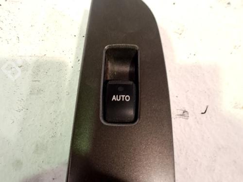Used Right rear window switch Right rear window switch LEXUS IS II (_E2_) 220d (ALE20) (177 hp) 35968334 35968334