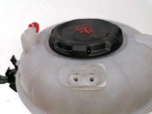 Used Expansion tank SEAT LEON ST (5F8) 2.0 TDI (150 hp) 23940020