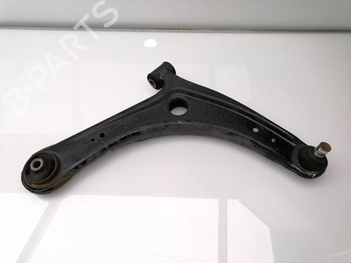 Used Right front suspension arm MITSUBISHI ASX (GA_W_) 1.6 DI-D (114 hp) 23936391