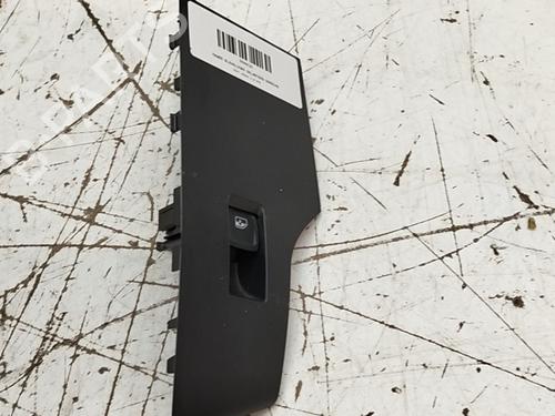 Used Right front window switch Right front window switch 38002852 38002852