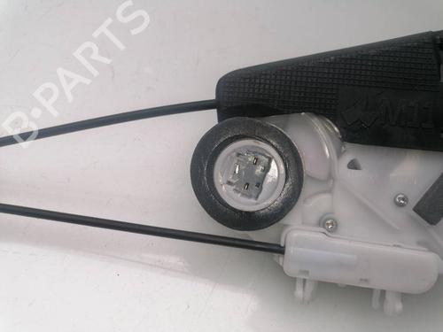 Used Rear right lock TOYOTA YARIS (_P13_) 1.5 (NSP131_) (112 hp) 23421130