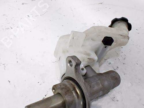 Brake master cylinder KIA CARENS IV 1.7 CRDi | BP40545911M77 - Image 3