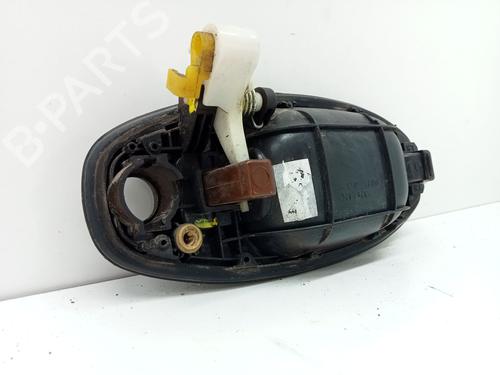 Front left exterior door handle HYUNDAI SANTA FÉ I (SM) 2.4 16V 4x4 | BP27557319C128 