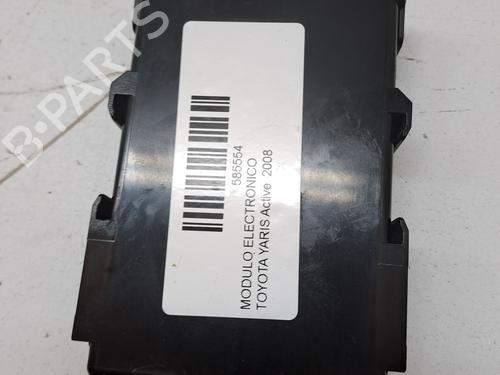Used Electronic module TOYOTA YARIS (_P13_) 1.0 (KSP130_, KSP130) (69 hp) 23375588