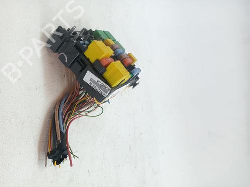 Fuse box PEUGEOT 308 II (LB_, LP_, LW_, LH_, L3_) 1.2 THP 130 | BP24736161E1 