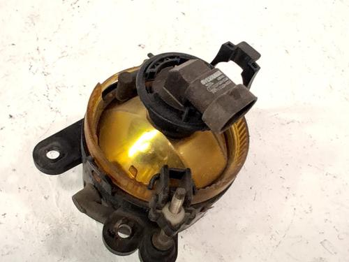 Right front fog light VW GOLF V (1K1) 1.9 TDI | BP33773015C31 - Image 2