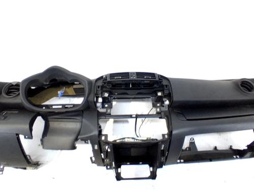 Used Dashboard Dashboard TOYOTA RAV 4 III (_A3_) 2.2 D 4WD (ALA30_, ALA30R) (150 hp) 35977004 35977004