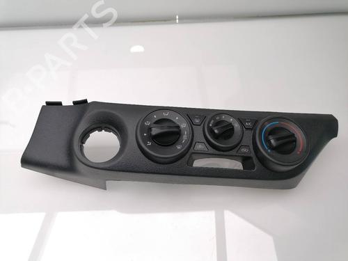 Used Climate control TOYOTA HILUX VIII Pickup (_N1_) 2.4 D 4WD (GUN125_, GUN125R) (150 hp) 29051253