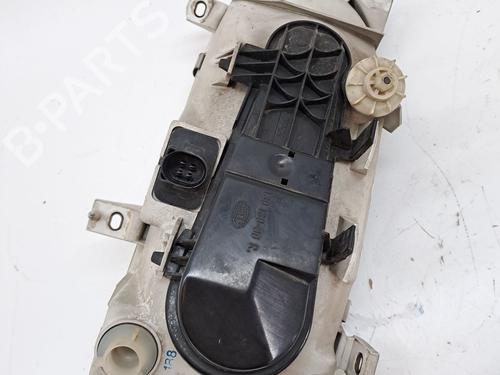 Right headlight VW GOLF III (1H1) 1.6 | BP26675182C29