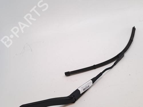 Used Front windshield wiper arm MINI MINI COUNTRYMAN (F60) Cooper SE (220 hp) 27495123
