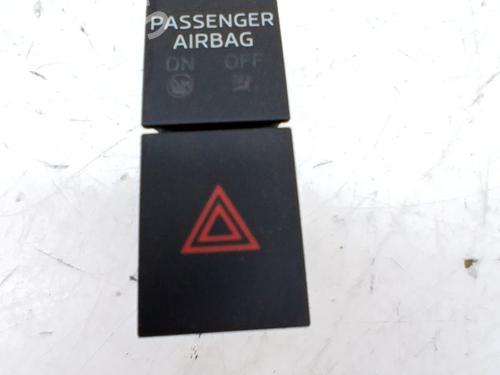 Used Warning switch Warning switch SKODA OCTAVIA III Combi (5E5, 5E6) 2.0 TDI (150 hp) 34708023 34708023