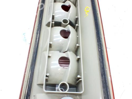 Farolim esquerdo Farolim esquerdo IVECO DAILY IV Platform/Chassis 35C14, 35S14, 35S14 /P (136 hp) 36666021 36666021