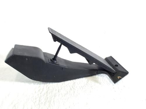 pedal-bmw-5-e60-2001-2002-2003-2004-2005-2006-2007-2008-2009-2010-32107251 main image