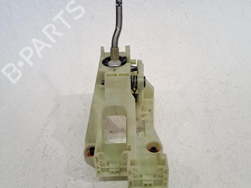 Used Gear lever HYUNDAI BAYON (BC3) 1.2 MPI (79 hp) 28621347